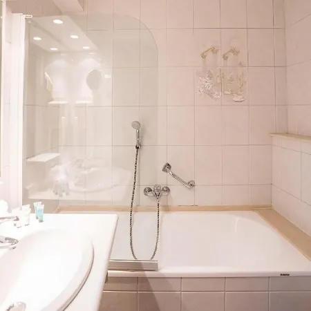 Hotel Europe 4*