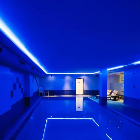 فندق Europe 4*